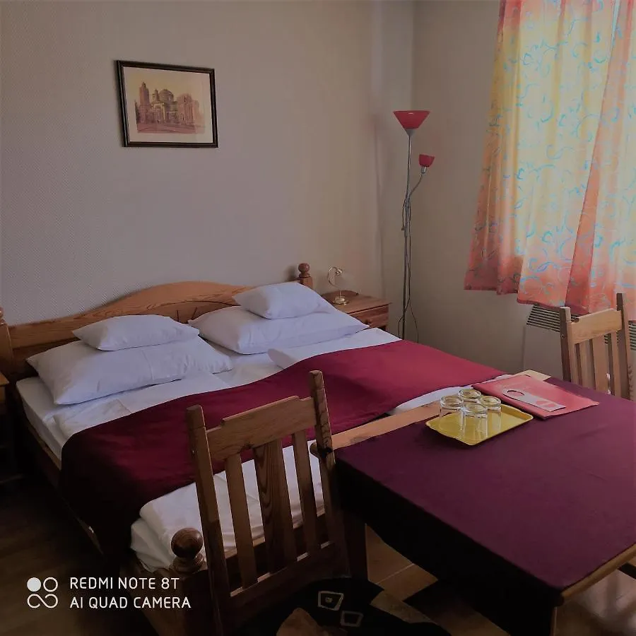 Bacchus Panzio Bed & Breakfast Eger 3*,